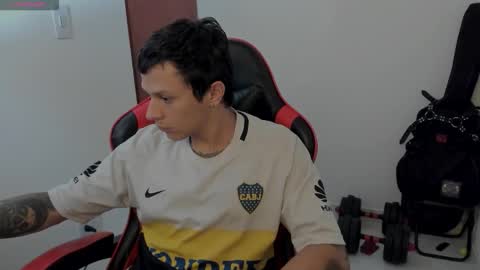 Snapshot of goodboy69i chatting on September 24, 12:30 pm goodboy69i online show from September 24, 12:30 pm