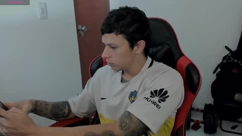 Snapshot of goodboy69i chatting on September 25, 11:47 am goodboy69i online show from September 25, 11:47 am