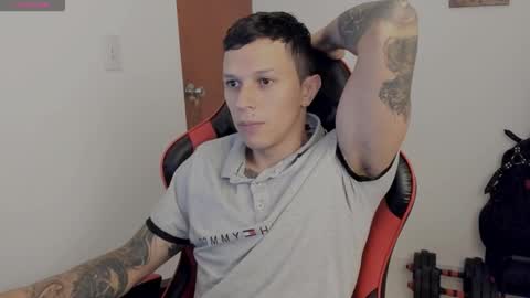 Snapshot of goodboy69i chatting on October 19, 11:00 am goodboy69i online show from October 19, 11:00 am