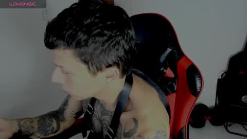 Snapshot of goodboy69i chatting on November 15, 10:34 am goodboy69i online show from November 15, 10:34 am