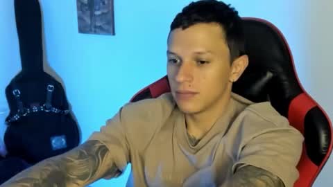 Snapshot of goodboy69i chatting on February 15, 1:09 pm goodboy69i online show from February 15, 1:09 pm