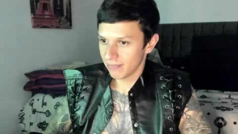 Snapshot of goodboy69i chatting on April 11, 1:10 am goodboy69i online show from April 11, 1:10 am