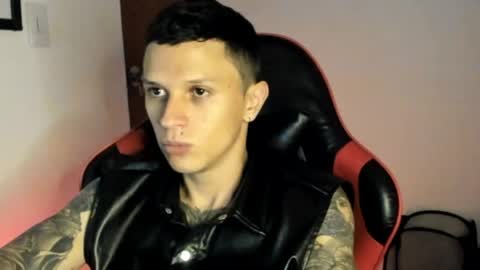 Snapshot of goodboy69i chatting on April 19, 12:54 am goodboy69i online show from April 19, 12:54 am