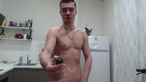 goodgg229975 online show from March 3, 8:59 pm