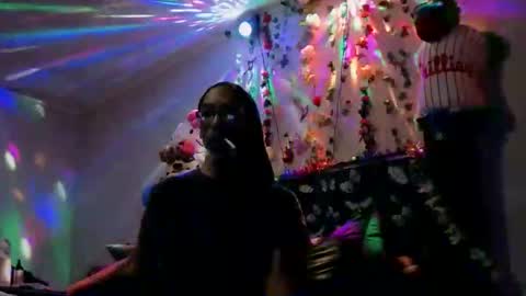 GoodieTimes1 Mrs. Bonnie  Mr. Clyde online show from February 23, 8:44 am