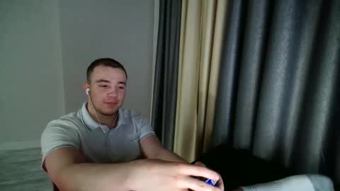 Pum online show from May 10, 11:32 pm