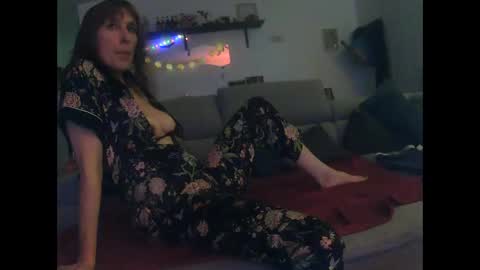 Snapshot of goodtimebfrench chatting on December 21, 10:08 pm goodtimebfrench online show from December 21, 10:08 pm