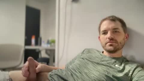 Snapshot of goodtimes0808 chatting on February 3, 3:15 am goodtimes0808 online show from February 3, 3:15 am