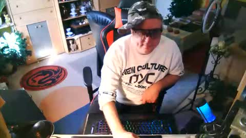 google5001 online show from April 25, 8:39 am