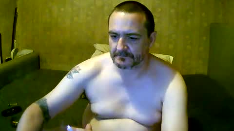 Snapshot of goosey77 chatting on April 9, 3:06 am Goosey77 online show from April 9, 3:06 am