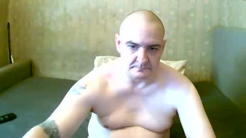 Snapshot of goosey77 chatting on April 14, 9:48 am Goosey77 online show from April 14, 9:48 am