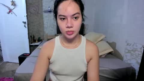 Snapshot of gorgeneviev69 chatting on December 15, 8:07 am geneviev online show from December 15, 8:07 am