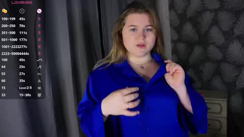 Sexy Mona 3 online show from October 21, 6:30 pm