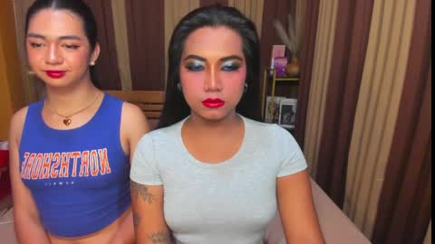 Snapshot of gorgeous_dark_luna chatting on April 28, 7:35 am RIANA online show from April 28, 7:35 am
