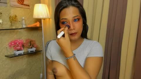 Snapshot of gorgeous_dark_luna chatting on May 11, 4:48 pm RIANA online show from May 11, 4:48 pm