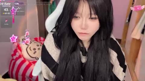 Snapshot of gorgeous_girl33 chatting on December 14, 12:11 am gorgeous girl33 online show from December 14, 12:11 am