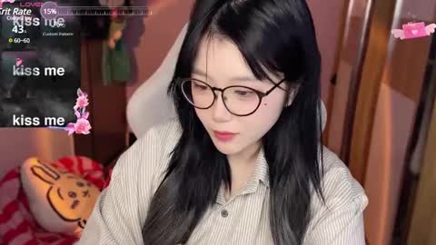 Snapshot of gorgeous_girl33 chatting on December 20, 12:38 pm gorgeous girl33 online show from December 20, 12:38 pm