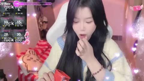 Snapshot of gorgeous_girl33 chatting on February 27, 12:21 am gorgeous girl33 online show from February 27, 12:21 am