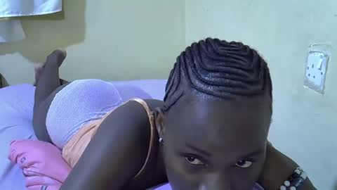 Snapshot of gorgeous_maya1 chatting on May 5, 6:27 pm gorgeous_maya1 online show from May 5, 6:27 pm