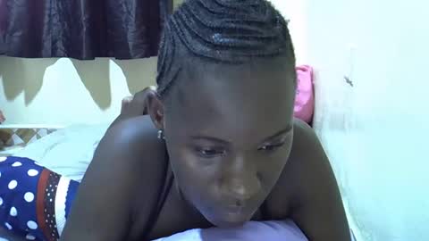 Snapshot of gorgeous_maya1 chatting on May 14, 10:55 am gorgeous_maya1 online show from May 14, 10:55 am