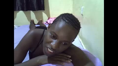 Snapshot of gorgeous_maya1 chatting on May 16, 12:29 am gorgeous_maya1 online show from May 16, 12:29 am