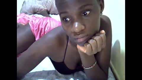 Snapshot of gorgeous_maya1 chatting on May 18, 8:09 am gorgeous_maya1 online show from May 18, 8:09 am