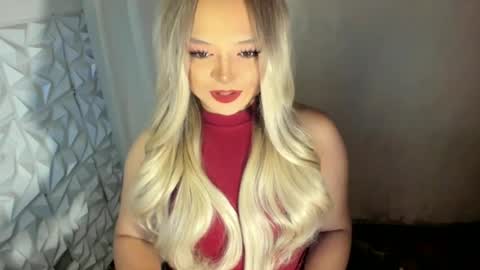 Snapshot of gorgeousamandarose chatting on June 18, 2:10 pm Amanda rose online show from June 18, 2:10 pm