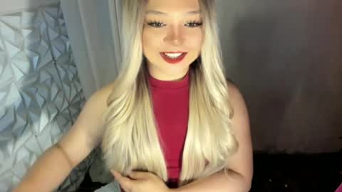 Snapshot of gorgeousamandarose chatting on June 22, 2:57 am Amanda rose online show from June 22, 2:57 am