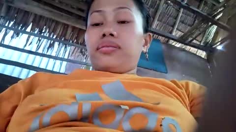 GorgeousPinay babe online show from April 17, 1:08 am