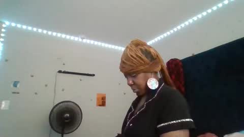 Snapshot of gotcake713 chatting on March 27, 7:46 pm Sue Goddess online show from March 27, 7:46 pm