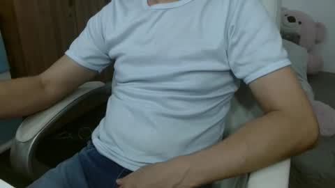 Snapshot of goten7 chatting on April 9, 10:31 am Andres online show from April 9, 10:31 am