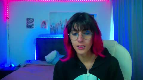 goth_minerva online show from February 18, 1:29 pm