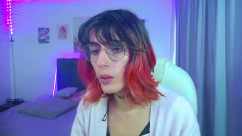 Snapshot of goth_minerva chatting on April 29, 1:37 pm goth_minerva online show from April 29, 1:37 pm