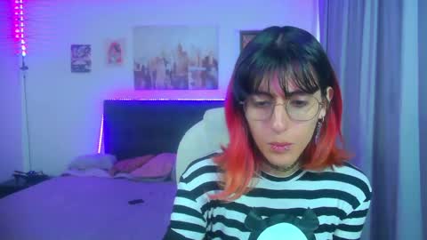 Snapshot of goth_minerva chatting on April 30, 1:50 pm goth_minerva online show from April 30, 1:50 pm