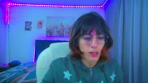 Snapshot of goth_minerva chatting on July 1, 1:34 pm goth_minerva online show from July 1, 1:34 pm