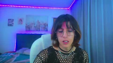 Snapshot of goth_minerva chatting on July 11, 2:09 pm goth_minerva online show from July 11, 2:09 pm