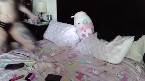 gothbaby305 online show from April 13, 9:20 pm