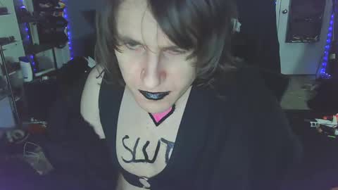 Snapshot of gothic123451 chatting on January 5, 3:53 am Victoriana online show from January 5, 3:53 am