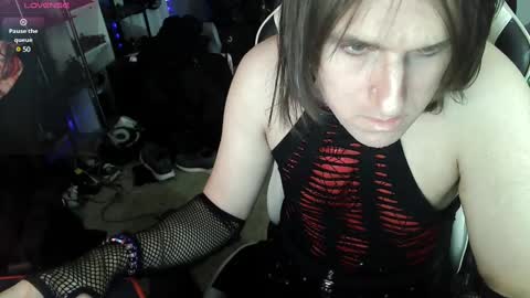 Snapshot of gothic123451 chatting on January 18, 7:15 pm Victoriana online show from January 18, 7:15 pm