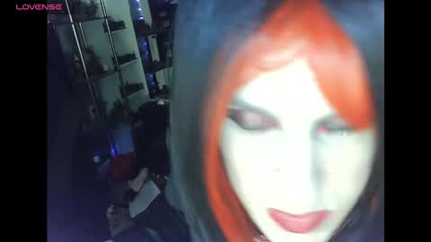 Snapshot of gothic123451 chatting on January 24, 9:58 pm Victoriana online show from January 24, 9:58 pm