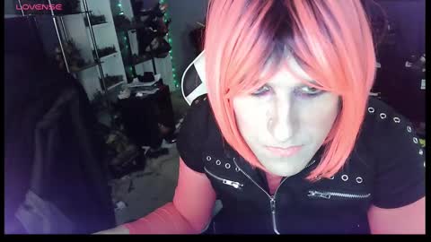 Snapshot of gothic123451 chatting on February 2, 6:10 pm Victoriana online show from February 2, 6:10 pm