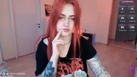 Snapshot of gothkittys chatting on May 1, 2:43 pm traumfrau Kira angel face devil eyes I SELL A LOT VIDEO IN GALLERY online show from May 1, 2:43 pm