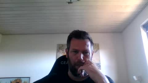 Snapshot of gottalop chatting on May 25, 8:20 am gottalop online show from May 25, 8:20 am