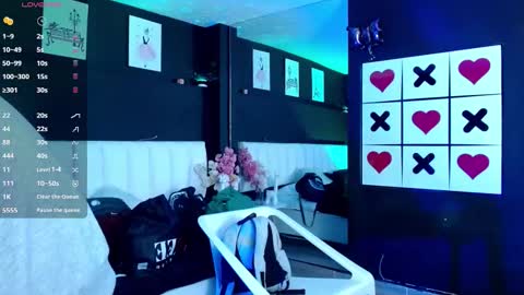 Meredith Alessandra online show from January 7, 4:26 am