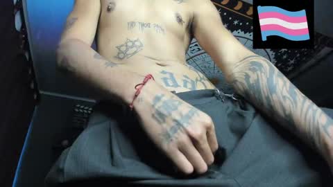 Snapshot of gowtherrrr_ chatting on April 22, 10:55 pm Manolo modelo independiente online show from April 22, 10:55 pm