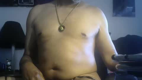 Snapshot of gr8peephole chatting on June 4, 11:22 pm gr8peephole online show from June 4, 11:22 pm