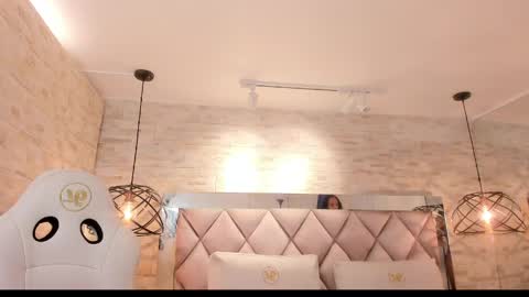 Snapshot of grace_daviss chatting on May 25, 10:43 am GRACE online show from May 25, 10:43 am