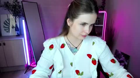 Snapshot of grace_floral chatting on June 30, 8:37 am Grace online show from June 30, 8:37 am
