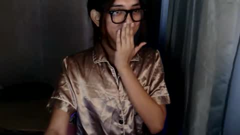 HoneyGrace online show from February 20, 5:59 am