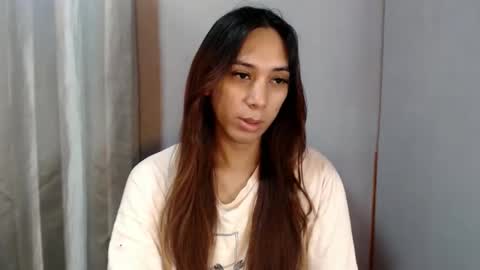 Snapshot of grace_for_youuu chatting on April 27, 3:15 am HoneyGrace online show from April 27, 3:15 am